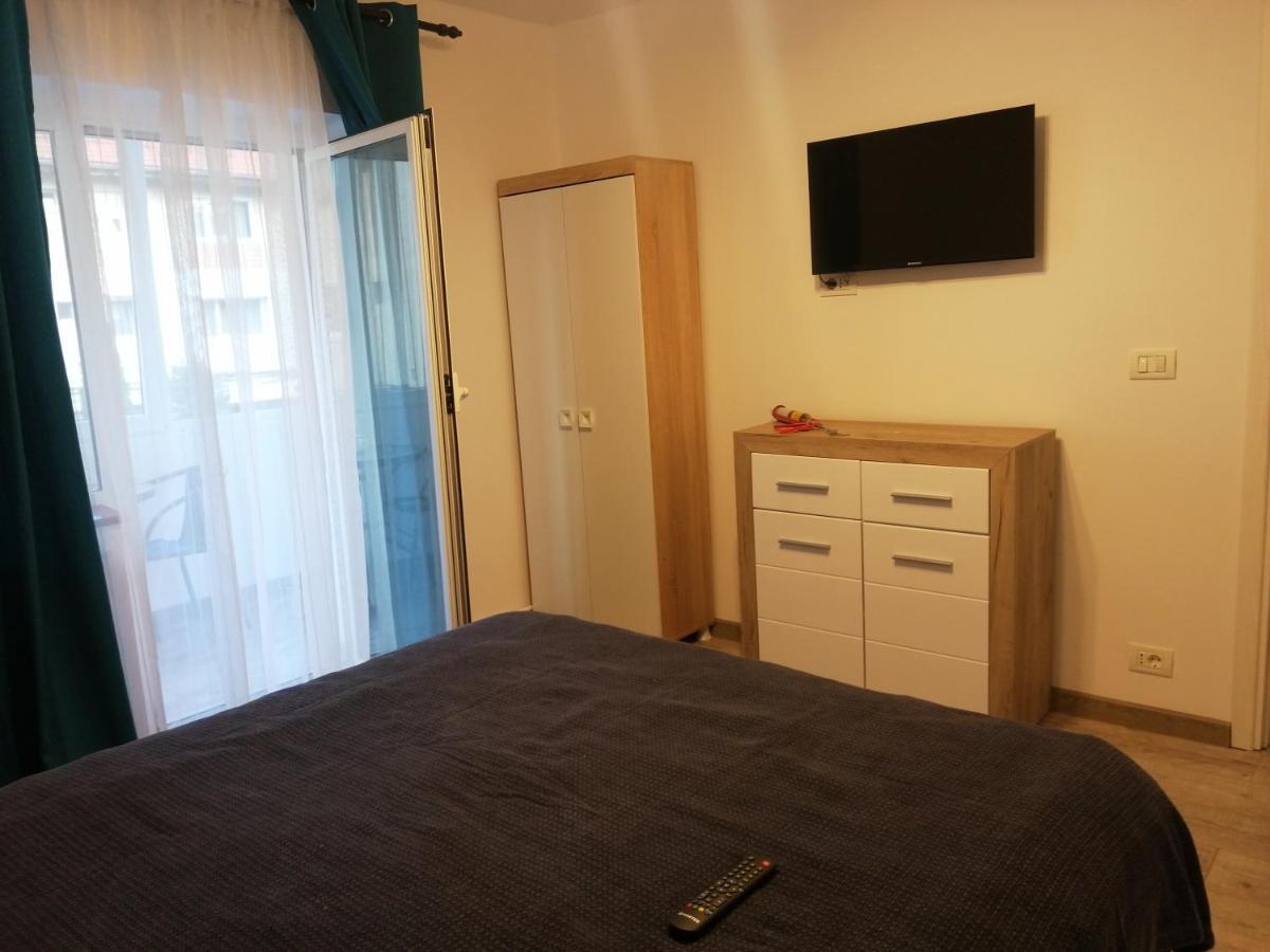 Rosenau Apartment Rîşnov Exterior foto